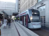 Aarhus letbanelinje L2 med lavgulvsledvogn 1102-1202 ved Aarhus H (2019)