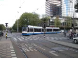 Amsterdam sporvognslinje 4 med lavgulvsledvogn 2082 nær Frederiksplein (2009)