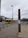 Berlin hurtiglinje M10 med lavgulvsledvogn 9150 nær S Nordbahnhof (2023)