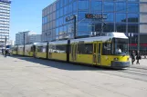 Berlin hurtiglinje M4 med lavgulvsledvogn 1044 ved S+U Alexanderplatz / Dircksenstr. (2011)