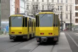 Berlin hurtiglinje M5 med ledvogn 6154 ved S Hackescher Markt (2010)