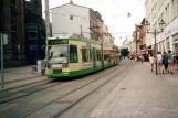 Brandenburg an der Havel sporvognslinje 6 med lavgulvsledvogn 102 nær Neustädtischer Markt (2001)