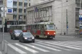 Bratislava sporvognslinje 4 med motorvogn 7815 på Námestie SNP (2008)