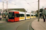 Bremen sporvognslinje 4 med lavgulvsledvogn 3054 ved Hauptbahnhof (2007)