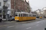 Budapest sporvognslinje 49 med ledvogn 1364 nær Gárdonyi tér (2013)