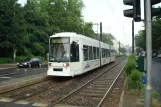 Düsseldorf ekstralinje 708 med lavgulvsledvogn 2139 ved Hansaplatz (2010)