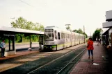 Hannover sporvognslinje 4 med ledvogn 2579 ved Misburger Str. (2002)