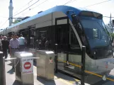 Istanbul regionallinje T1 med lavgulvsledvogn 704 ved Çemberlitaş (2008)