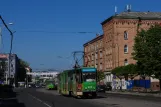 Kaliningrad sporvognslinje 3 med ledvogn 409 på Ulitsa Chernyackovskogo (2012)