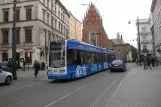 Kraków sporvognslinje 3 med lavgulvsledvogn 2011 ved Plac Wszystkich Świętych (2011)