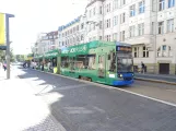 Leipzig sporvognslinje 7 med lavgulvsledvogn 1108 ved Angerbrücke, Straßenbahnhof (2023)