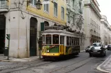 Lissabon sporvognslinje 28E med motorvogn 565 på Rua do Comércio (2013)