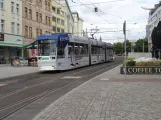 Magdeburg sporvognslinje 4 med lavgulvsledvogn 1358 tæt på Hbf / Willy-Brandt-Platz (2023)