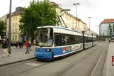 München sporvognslinje 19 med lavgulvsledvogn 2115 ved Hauptbahnhof (2009)