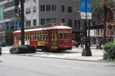 New Orleans linje 47 Canal Streetcar med motorvogn 2023 ved Canal / S Peters (2010)