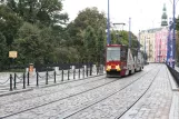 Poznań sporvognslinje 13 med motorvogn 294 på Kórnicka (2009)