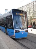 Rostock ekstralinje 2 med lavgulvsledvogn 601, forsiden Lange Str. (2015)