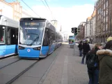 Rostock ekstralinje 2 med lavgulvsledvogn 601 ved Lange Straße (2015)