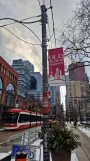 Toronto lavgulvsledvogn 4625 på King Street East at Ontario Street (2025)