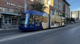 Tucson Sun Link med lavgulvsledvogn 105 på North Park Avenue (2024)