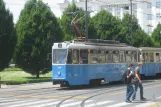 Zagreb sporvognslinje 2 med motorvogn 210 på Trg Ante Starčevića (2008)