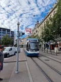 Zürich sporvognslinje 6 med lavgulvsledvogn 3005 på Bahnhofstr. / HB (2023)