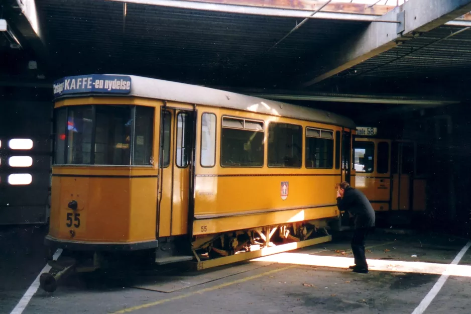 Aarhus museumsvogn 55 inde i Bryggervej (2005)