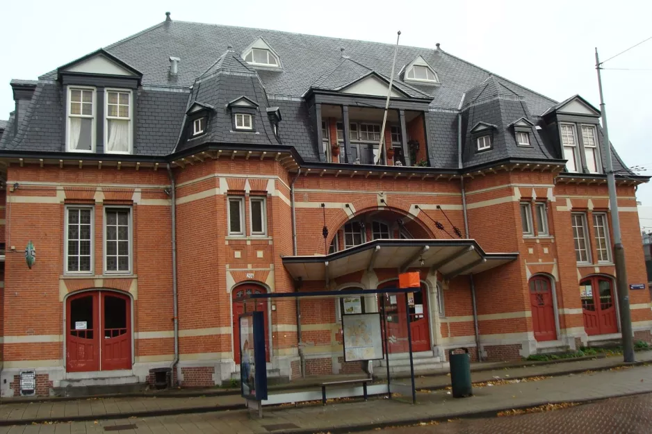 Amsterdam foran Haarlemmermeerstation (2011)