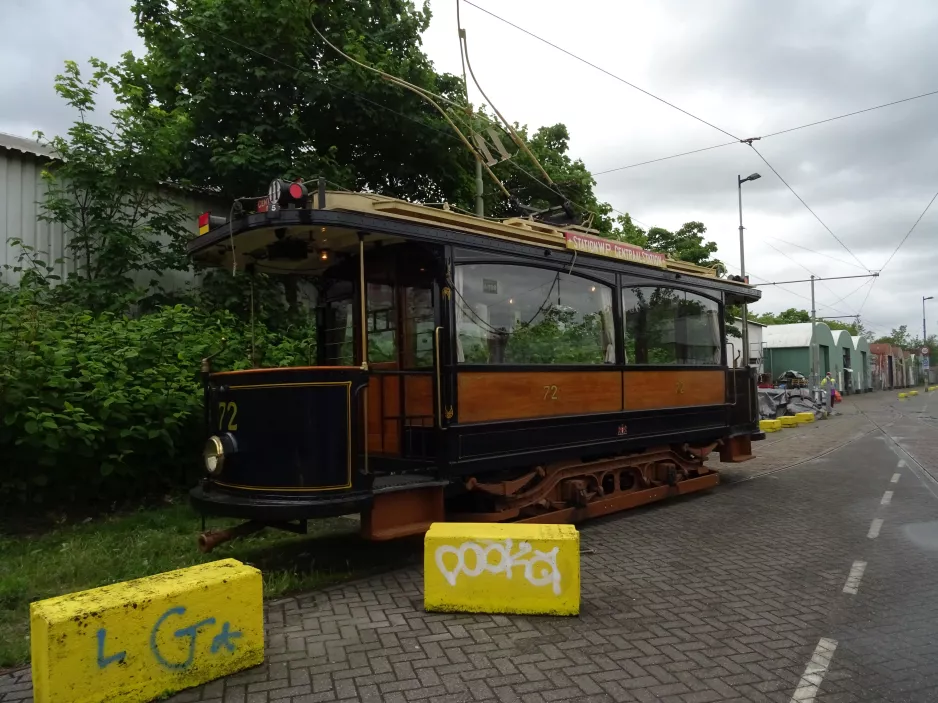 Amsterdam motorvogn 72 foran Electrische Museumtramlijn (2022)