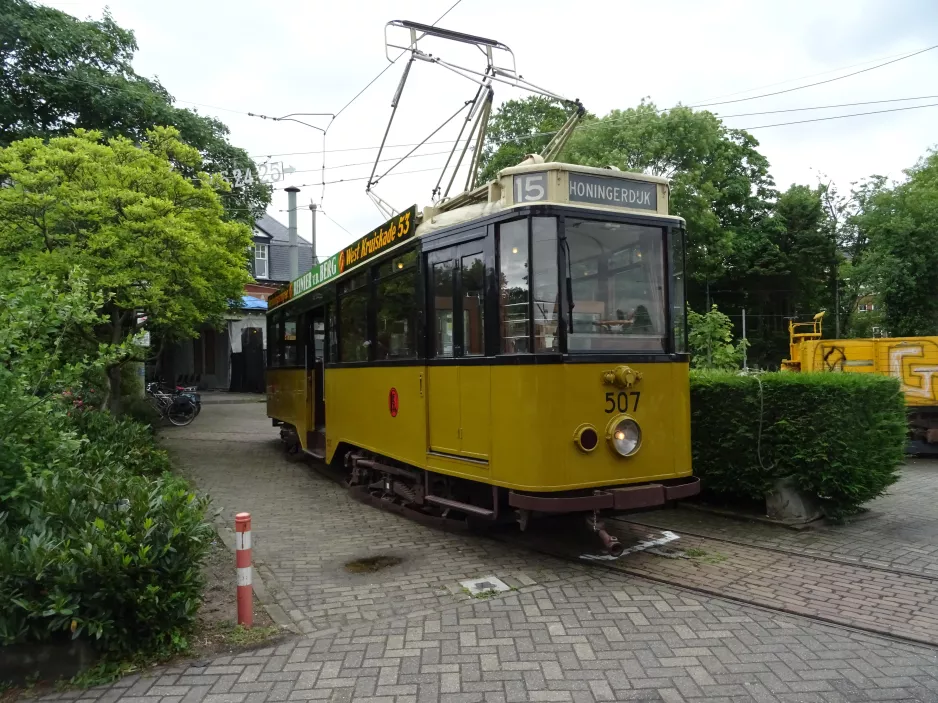 Amsterdam museumslinje 30 med motorvogn 507 ved Haarlemmermeerstation (2022)