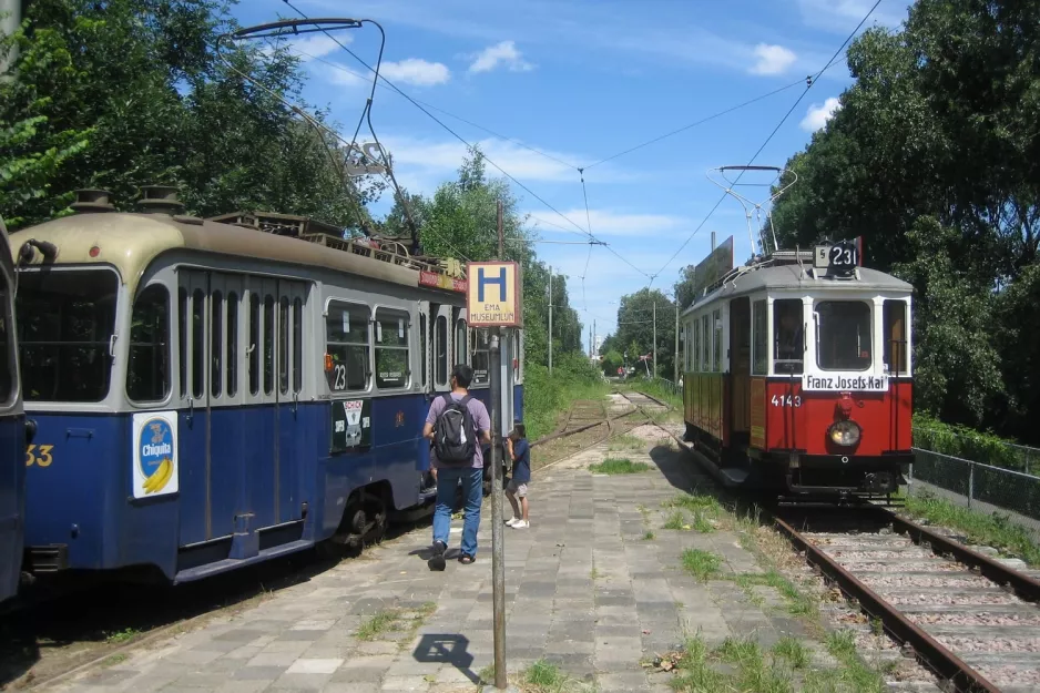 Amsterdam museumslinje 30 med motorvogn 533 ved Bovenkerk (2007)