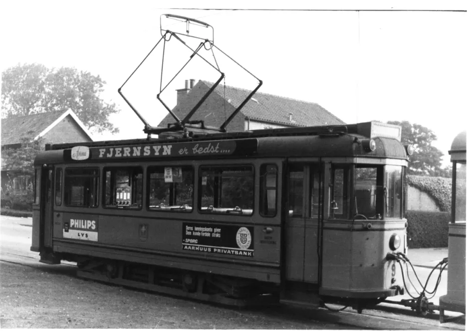 Arkivfoto: Aarhus motorvogn 9 ved Dalgas Avenue (1968)