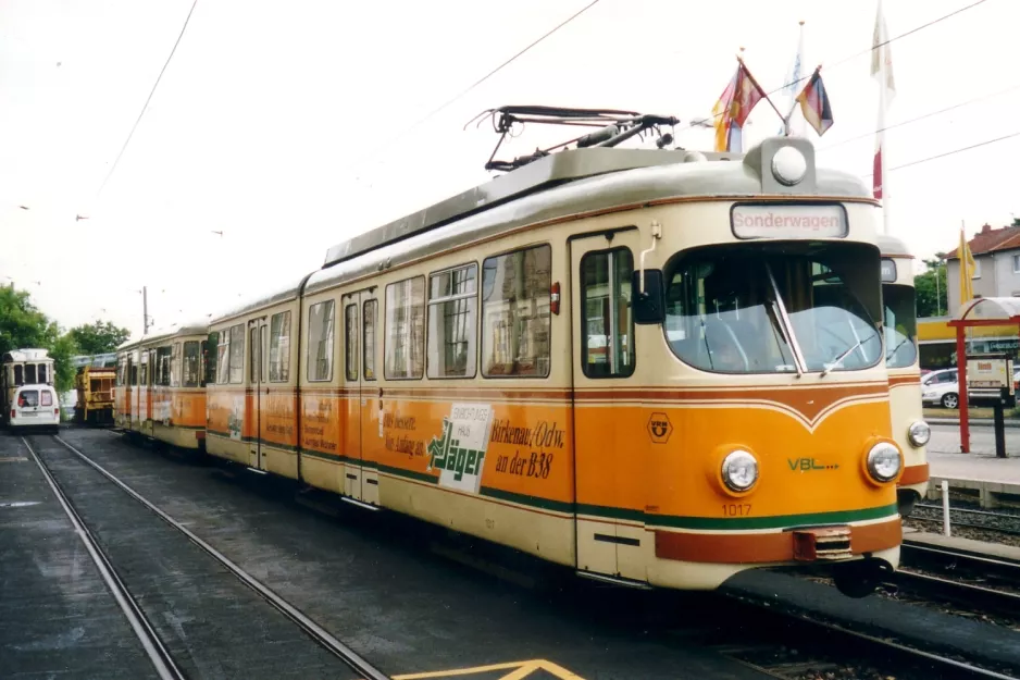 Bad Dürkheim ledvogn 1017 ved Rhein-Haardtbahn (2003)