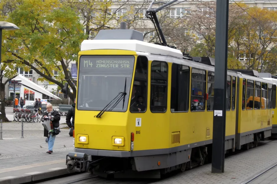 Berlin hurtiglinje M4  tæt på S+U Alexanderplatz / Gontardstr. (2010)