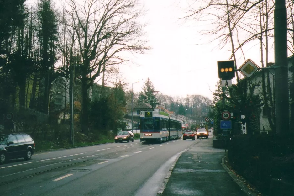 Bern regionallinje 6 med ledvogn 84 på Muristrasse (2006)