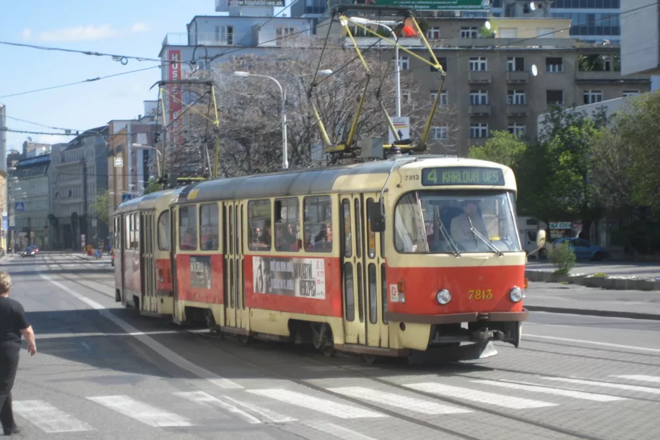 Bratislava sporvognslinje 4 med motorvogn 7813 på Špitálska (2008)