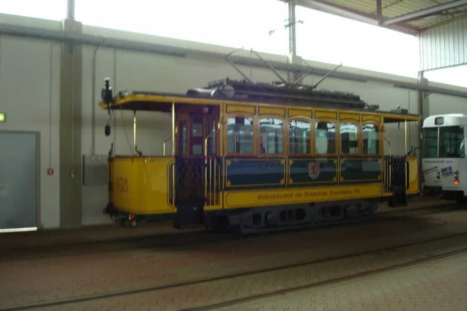 Braunschweig museumsvogn 103 inde i Verkehrs-Gmbh (2012)