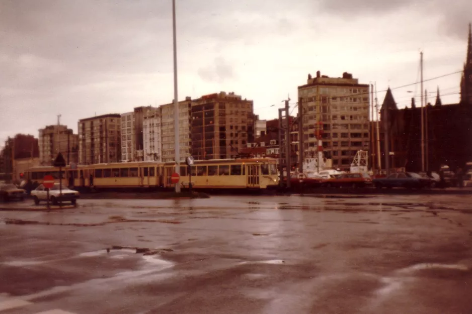 Bruxelles De Kusttram på Leopold III-laan (1981)