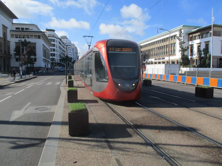 Casablanca sporvognslinje T1 på Boulevard Hassan II (2018)