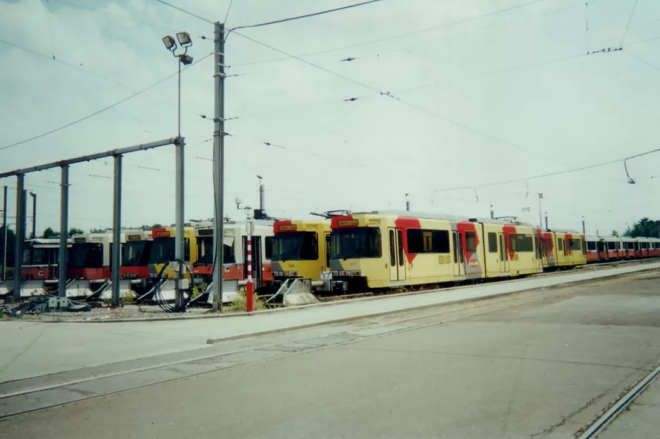 Charleroi ledvogn 7446 ved Jumet (2000)