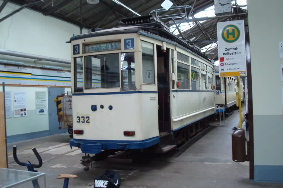 Chemnitz motorvogn 332 i Straßenbahnmuseum (2015)