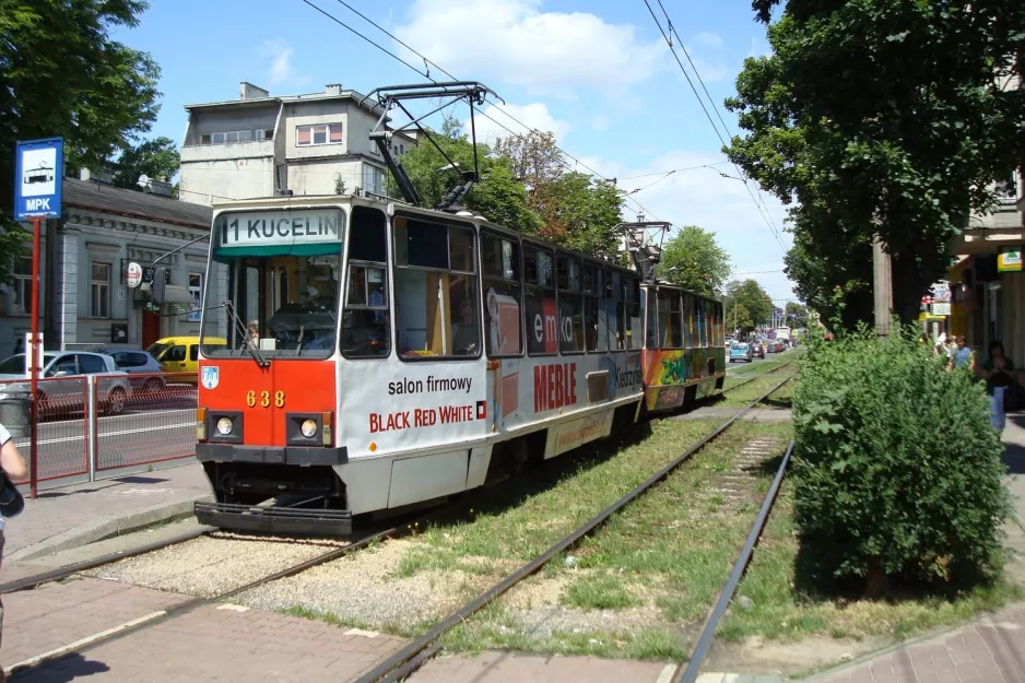 Częstochowa sporvognslinje 1 med motorvogn 638 ved Plac Europy (2008)