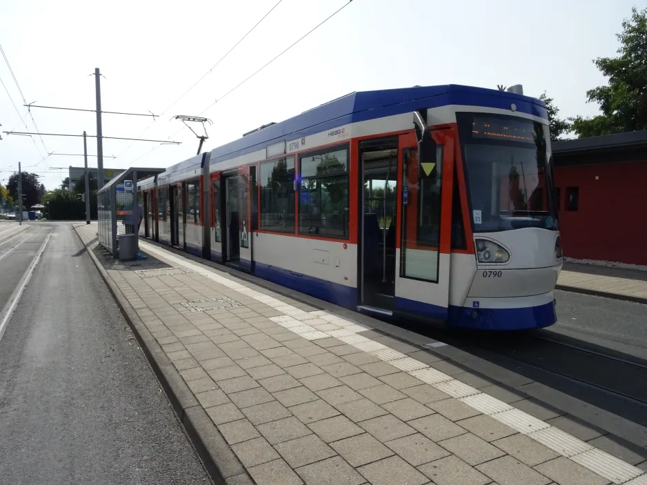 Darmstadt lavgulvsledvogn 0790 ved Arheilgen Dreieichweg (2024)