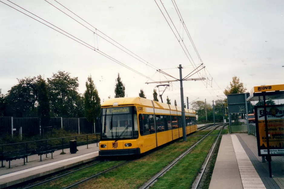 Dresden lavgulvsledvogn 2719 ved Semmelweisstr. (2002)