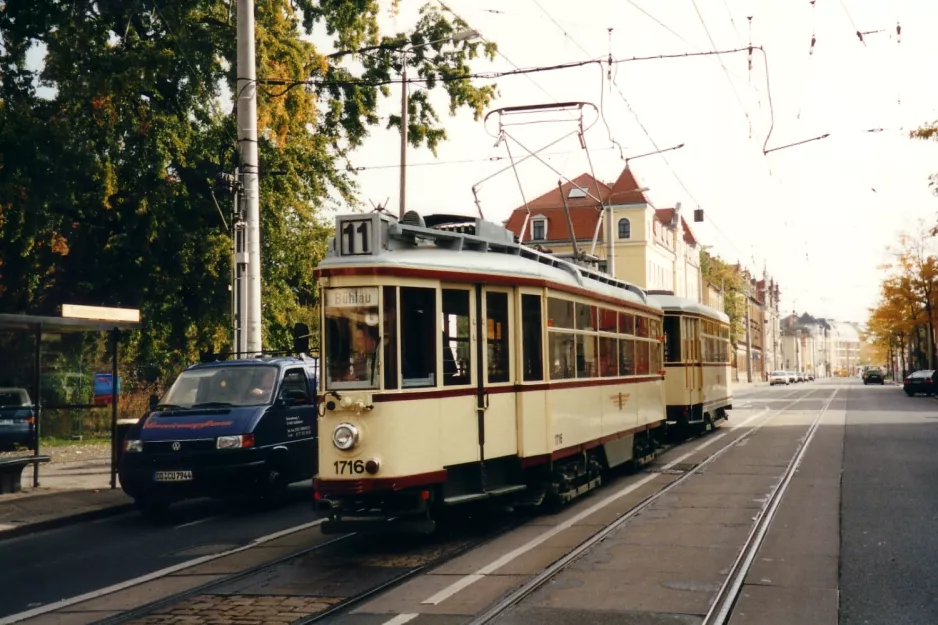 Dresden motorvogn 1716 på Trachenberger Platz (2002)