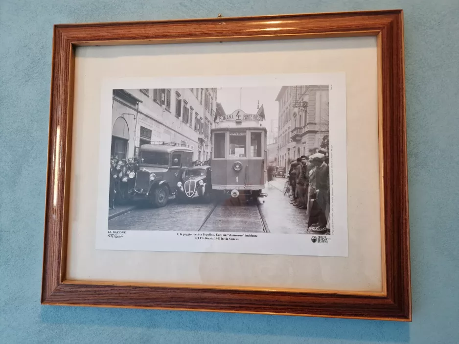 Firenze sporvognslinje 4 med motorvogn 1 i Hotel Martelli (2023)