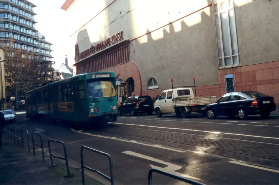 Frankfurt am Main sporvognslinje 12  nær Römer / Paulkirche (2001)