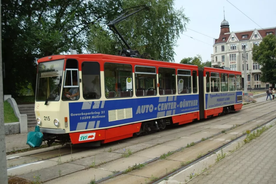 Frankfurt (Oder) sporvognslinje 4 med ledvogn 215 ved Frankfurt (Oder) Stadion (2008)