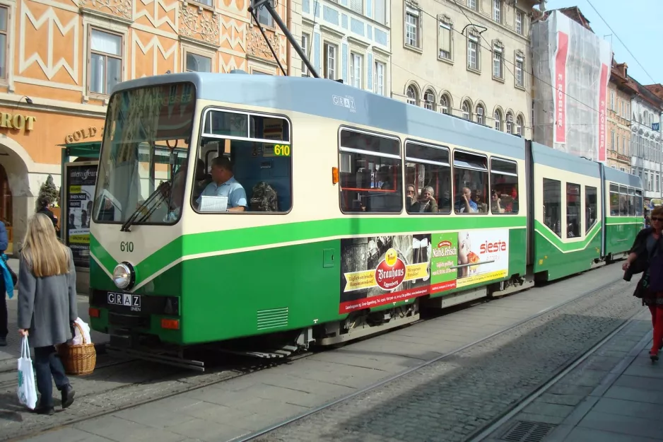 Graz ekstralinje 3 med ledvogn 610 ved Hauptplatz/Congress (2012)