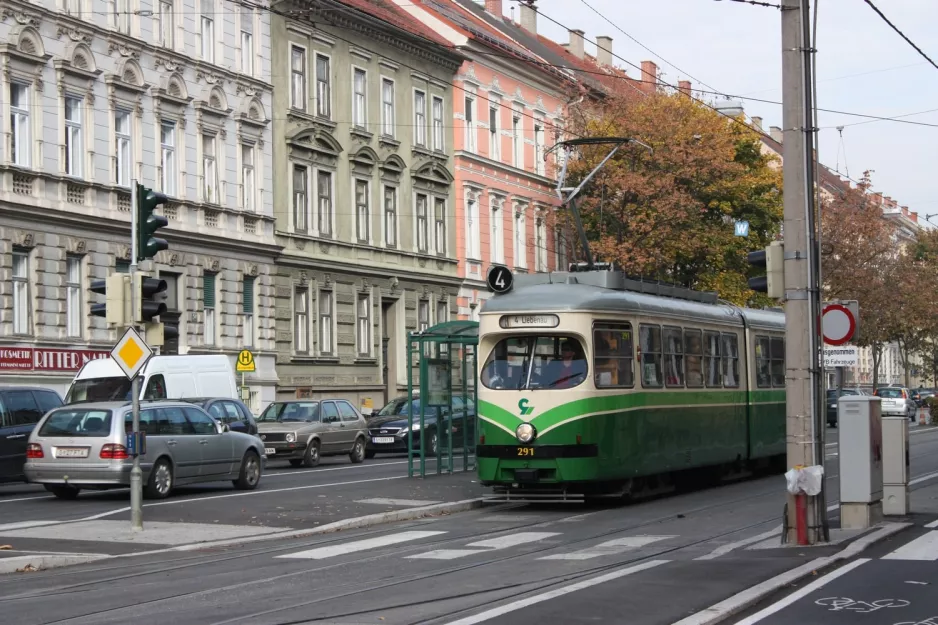 Graz sporvognslinje 4 med ledvogn 291 ved Steyrergasse (2008)